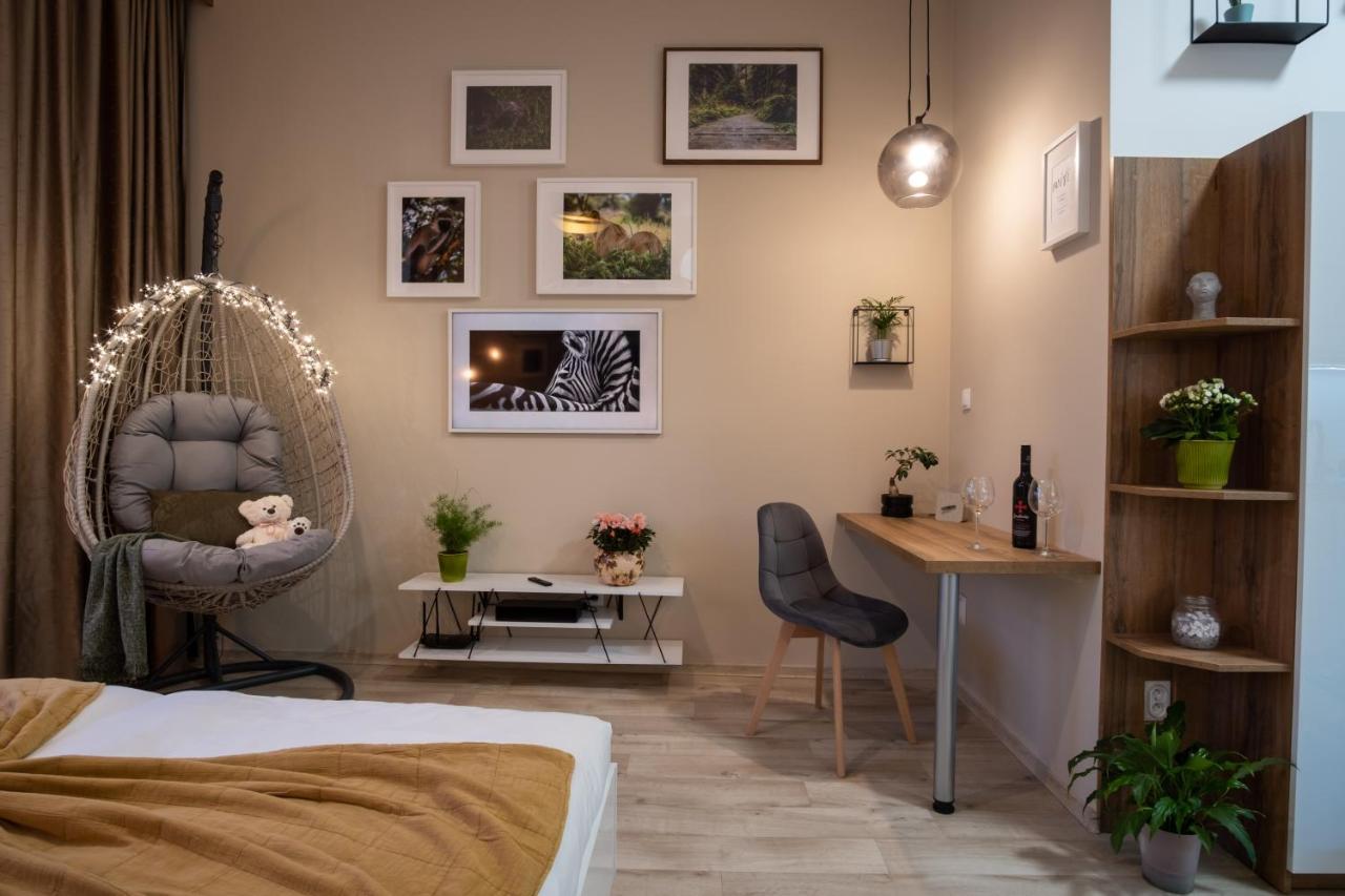 ⭑ Comfy Vip Studio In The Center With Netflix Брно Экстерьер фото